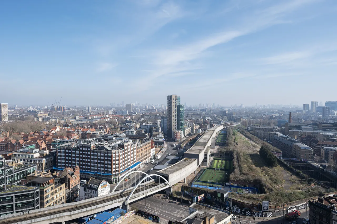 London, EC2A, photo 17