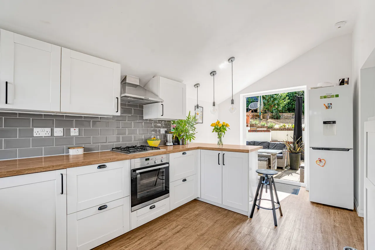 Keable Road, Wrecclesham, GU10, photo 13