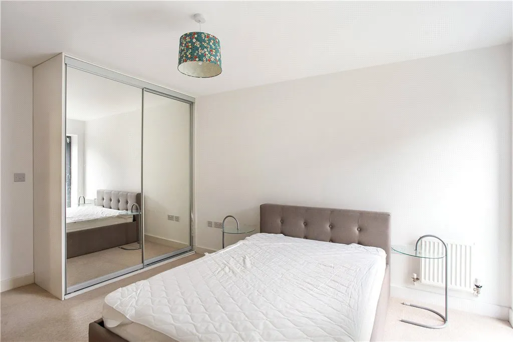 Surrey Quays Road, London, SE16, photo 9
