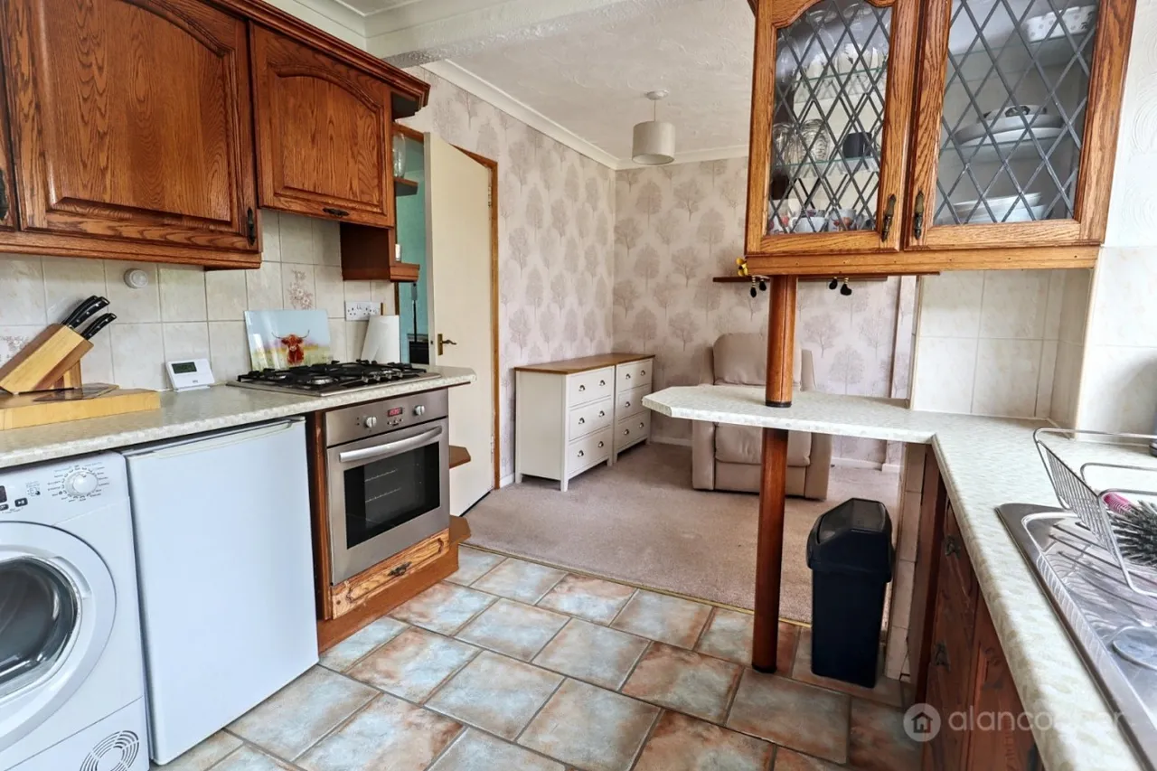 Prescelly Close, Nuneaton, CV10, photo 10