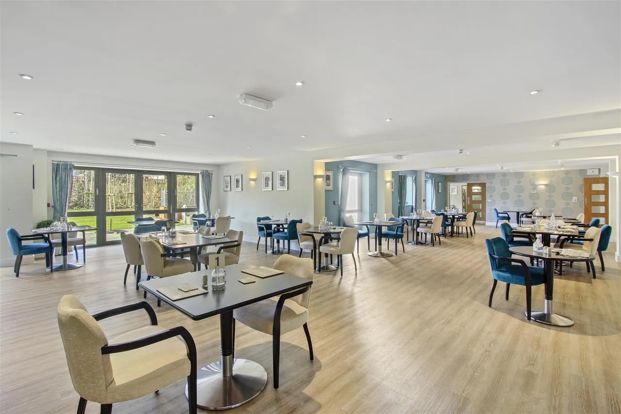Fleet Road, Fleet, GU51, photo 25