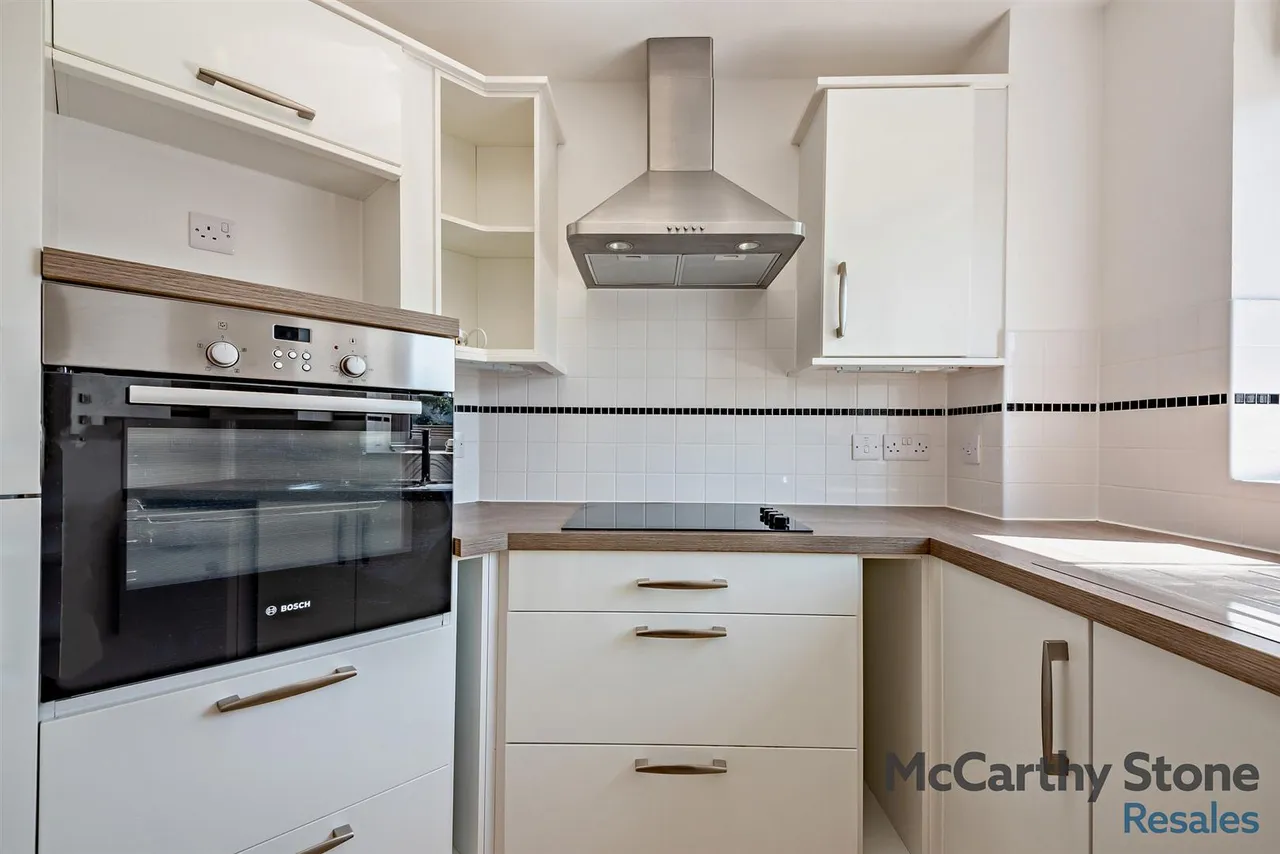 Fleet Road, Fleet, GU51, photo 18