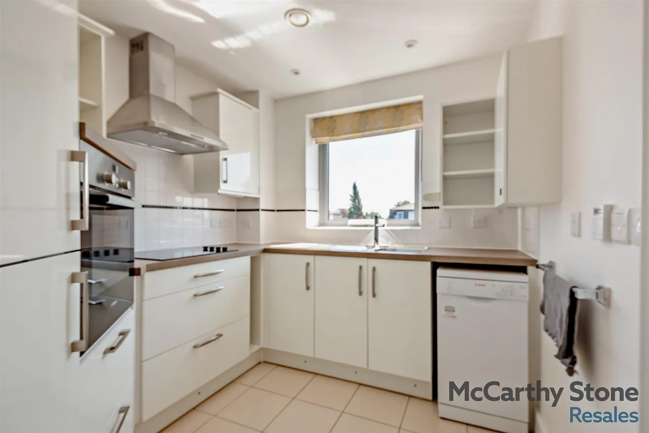 Fleet Road, Fleet, GU51, photo 33