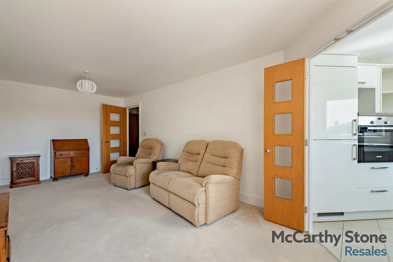 Fleet Road, Fleet, GU51, photo 16
