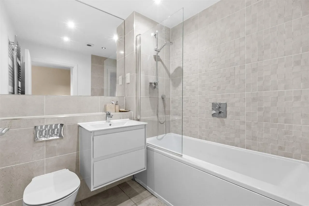 De Havilland Court, High Wycombe, HP13, photo 5