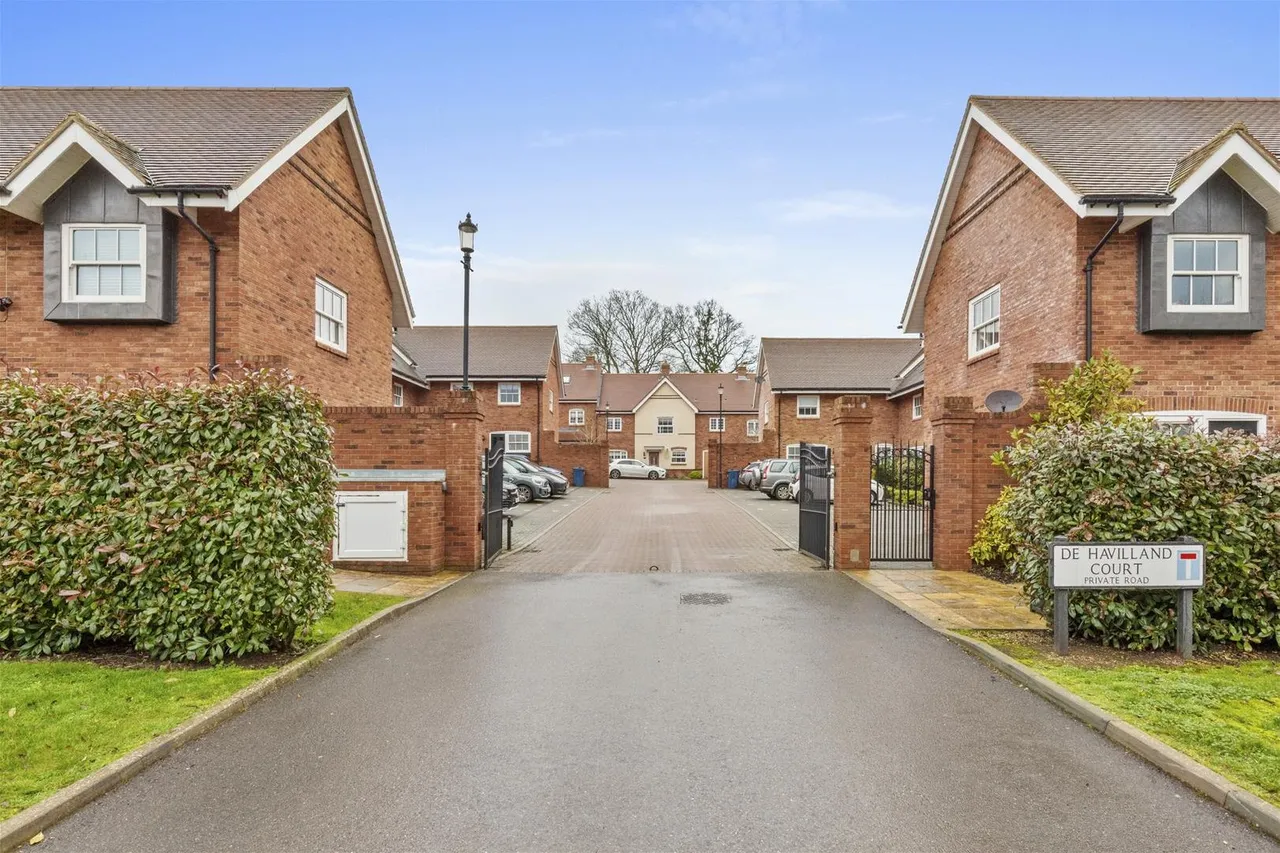 De Havilland Court, High Wycombe, HP13, photo 15