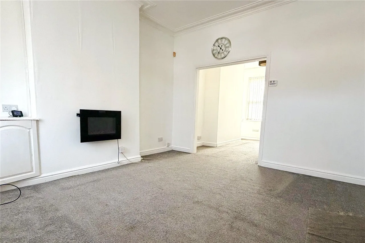 Denton Road, Audenshaw, M34, photo 3
