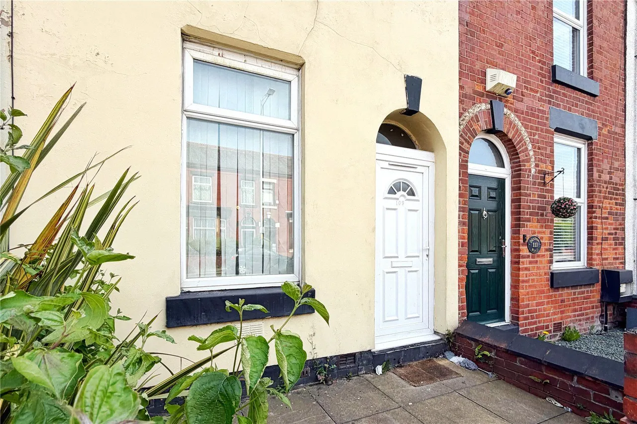 2 bed house for sale, Denton Road, Audenshaw, M34