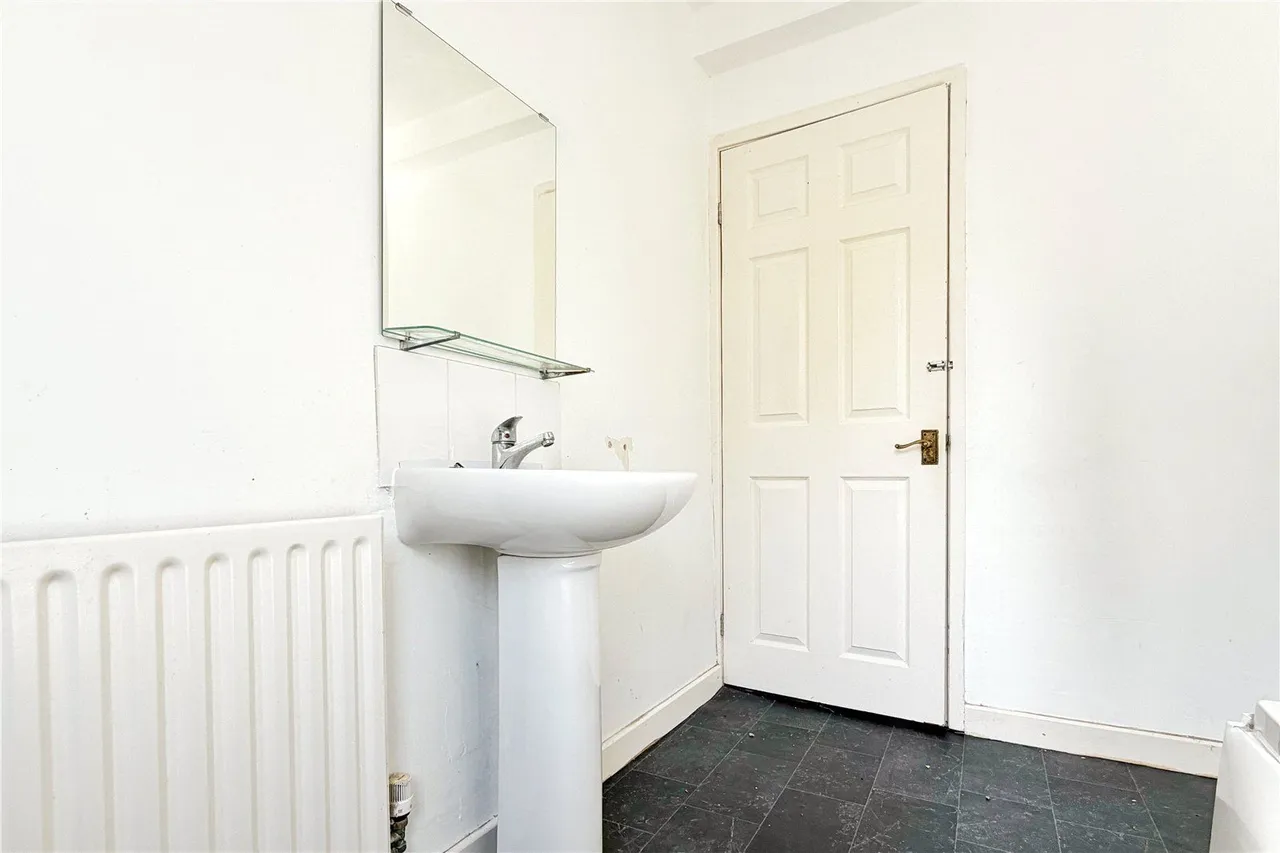 Denton Road, Audenshaw, M34, photo 11