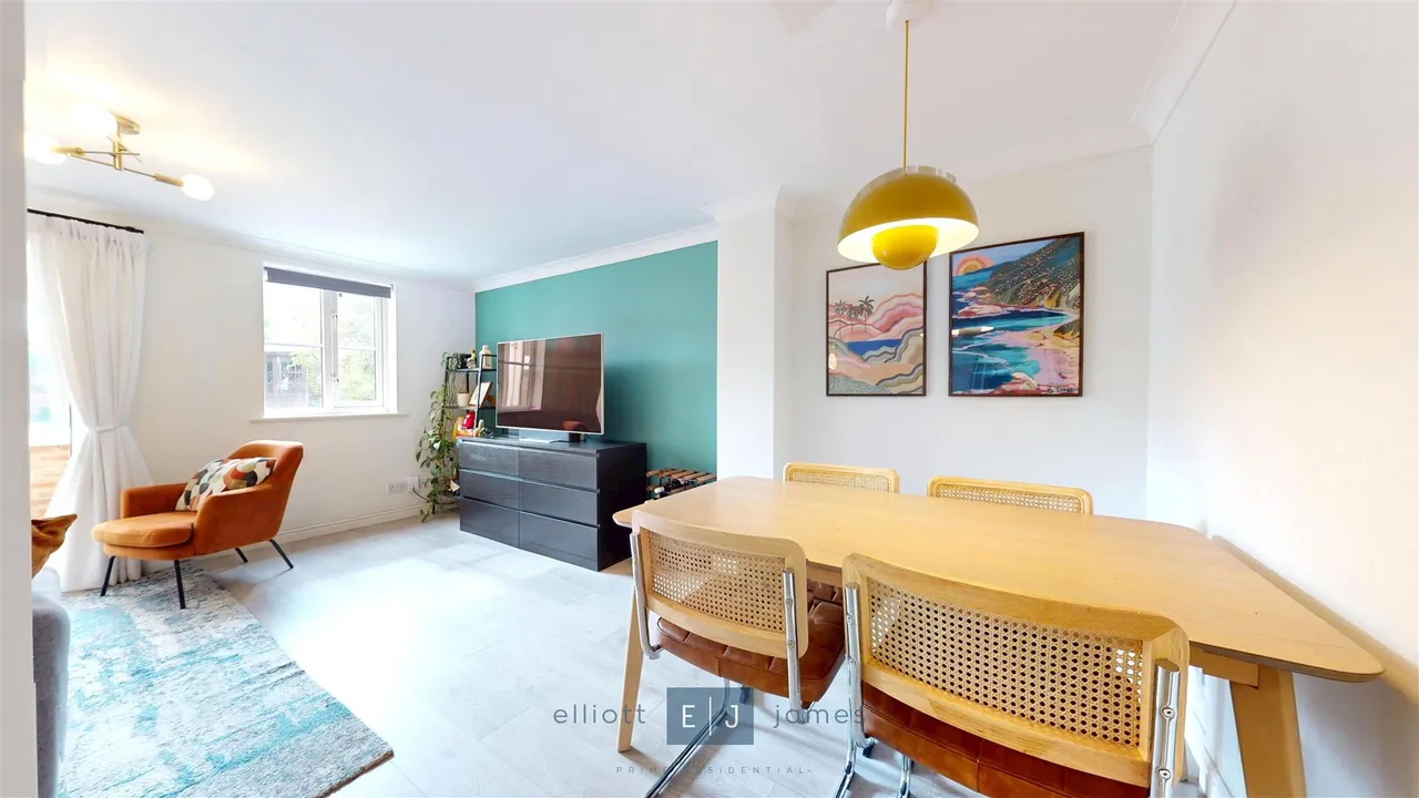 Fairmeads, Loughton, photo 5