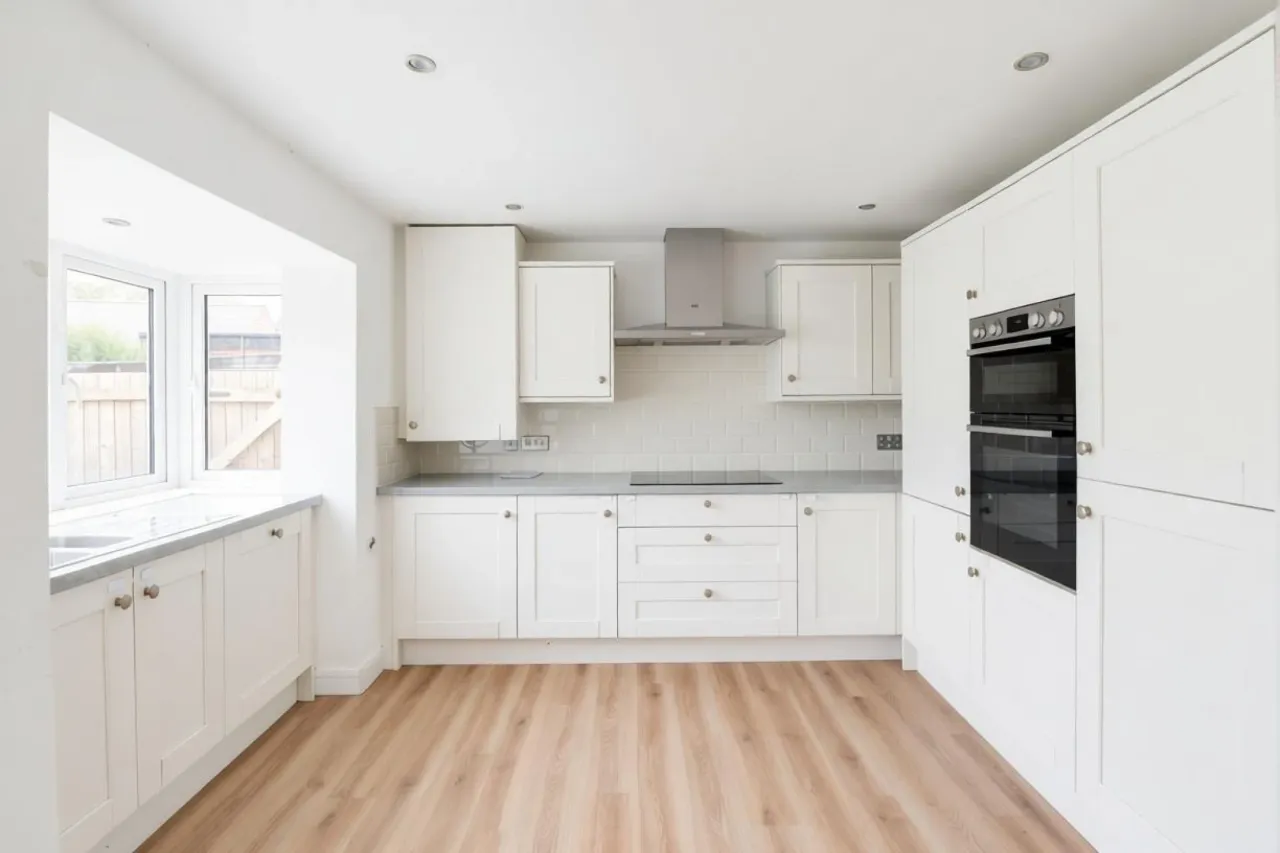 Swanlow Lane, Winsford, photo 6