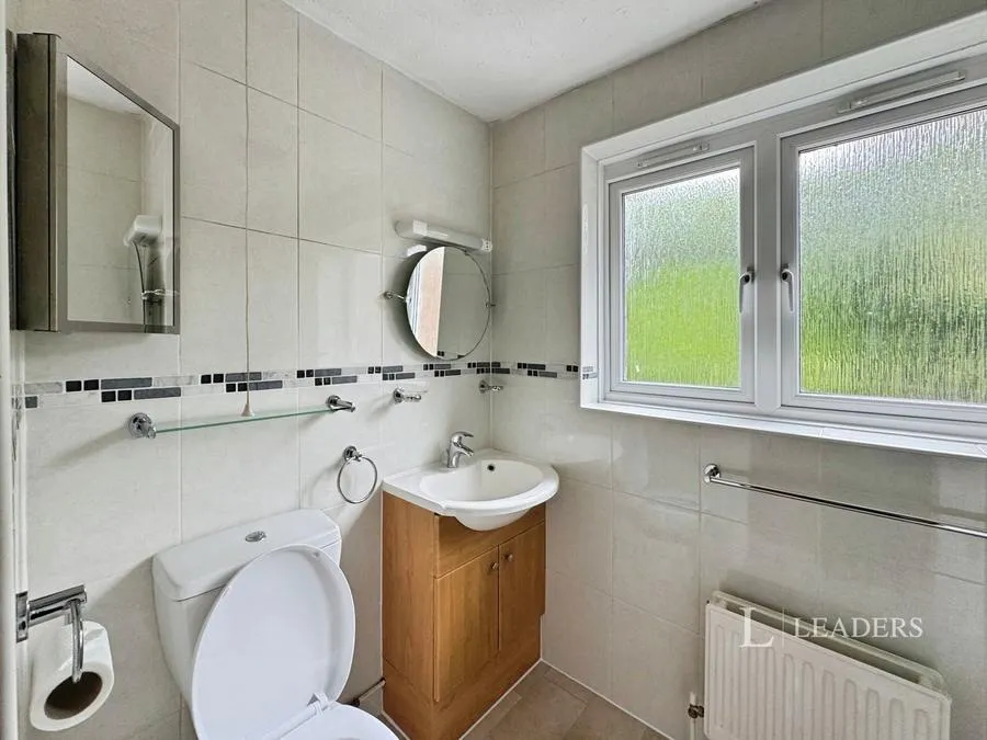 Valley Park Drive, Clanfield, PO8, photo 8