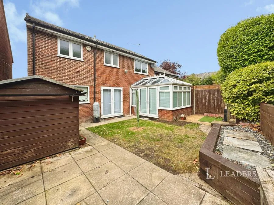 Valley Park Drive, Clanfield, PO8, photo 6