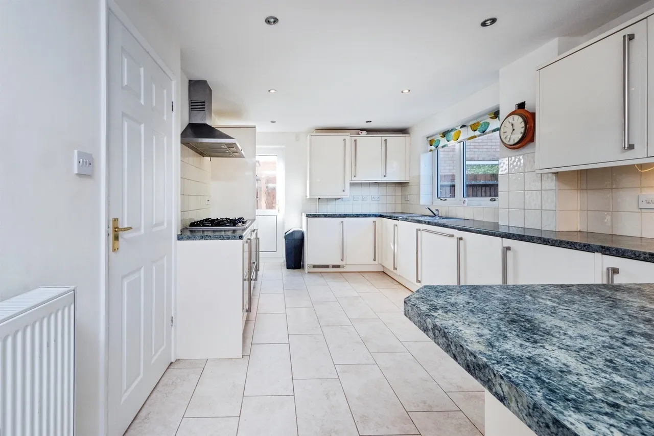 Cheyne Close, Buckingham, MK18, photo 2