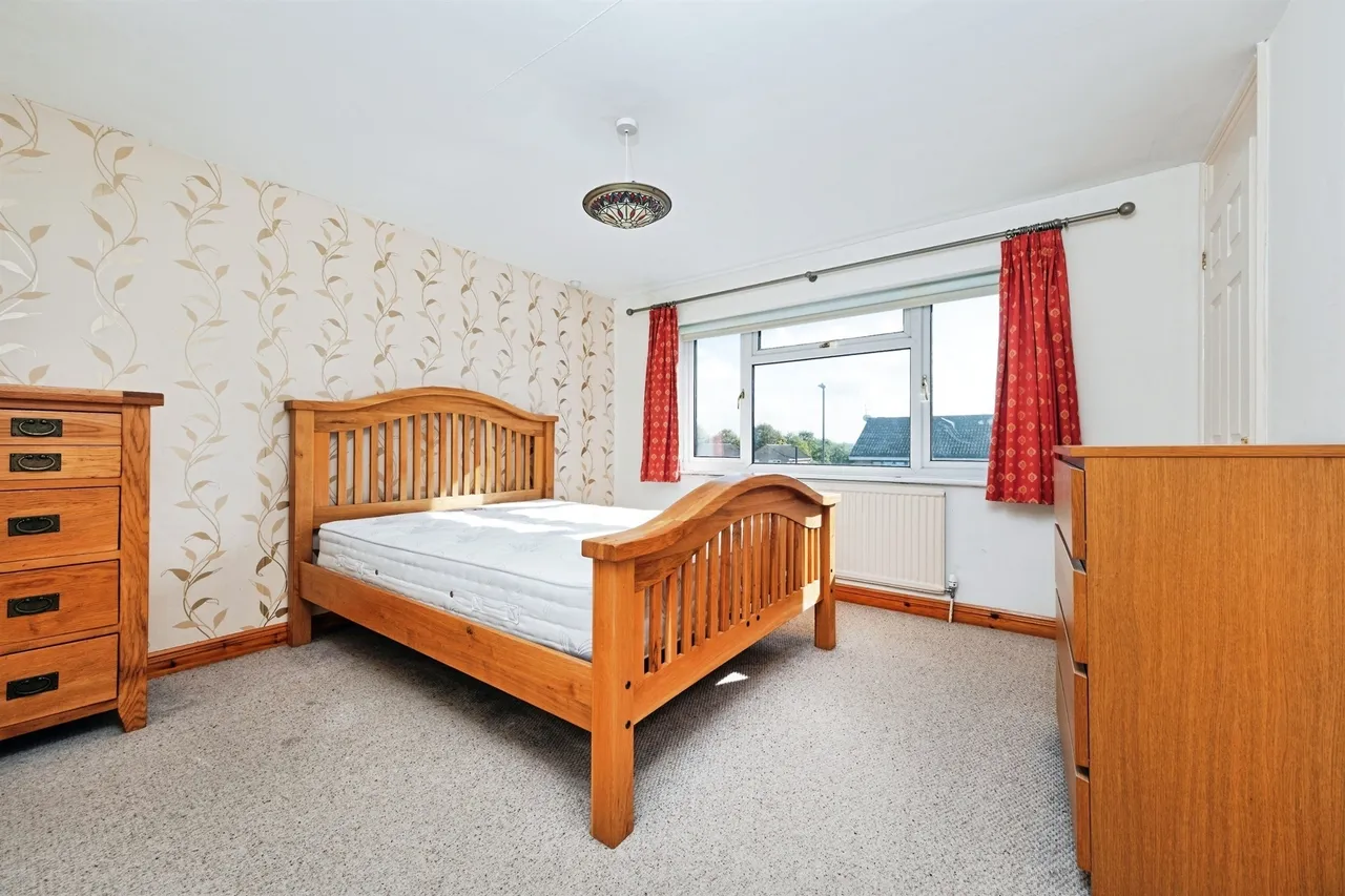 Cheyne Close, Buckingham, MK18, photo 11