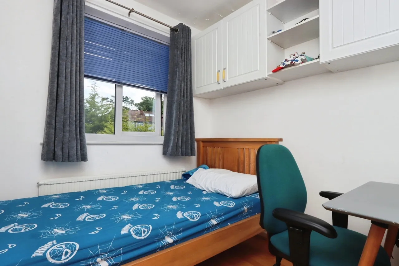 Meadow View Road, Sheffield, S8, photo 11