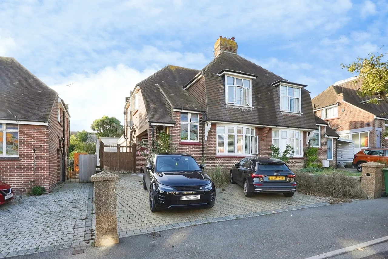 3 bed house for sale, Dolphins Road, Folkestone, CT19