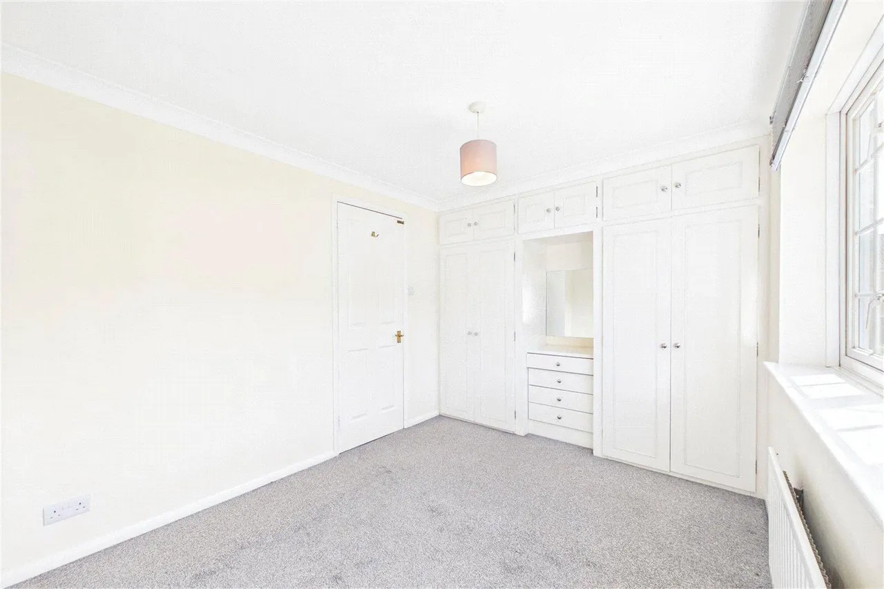 Little Copse Chase, Chineham, RG24, photo 5