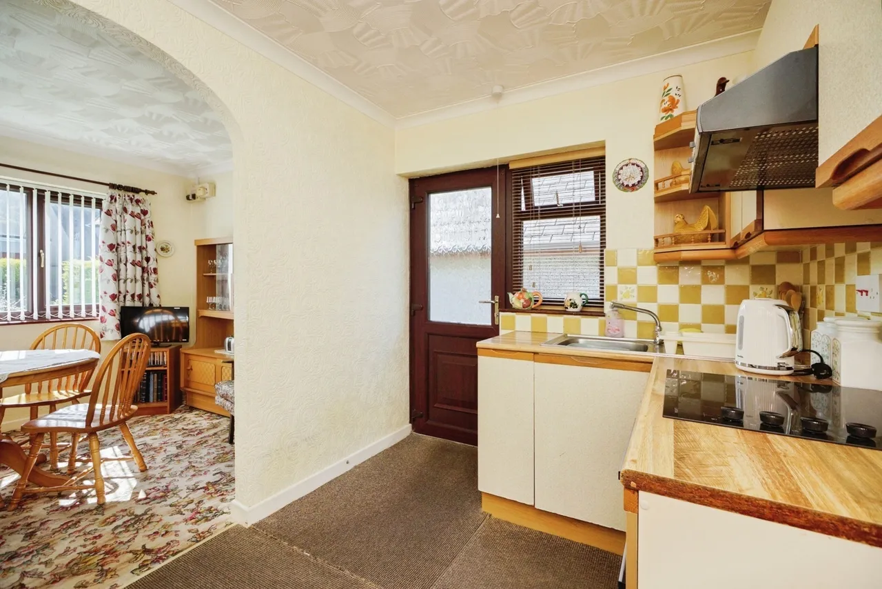 Bro Gwylwyr, Nefyn, LL53, photo 14
