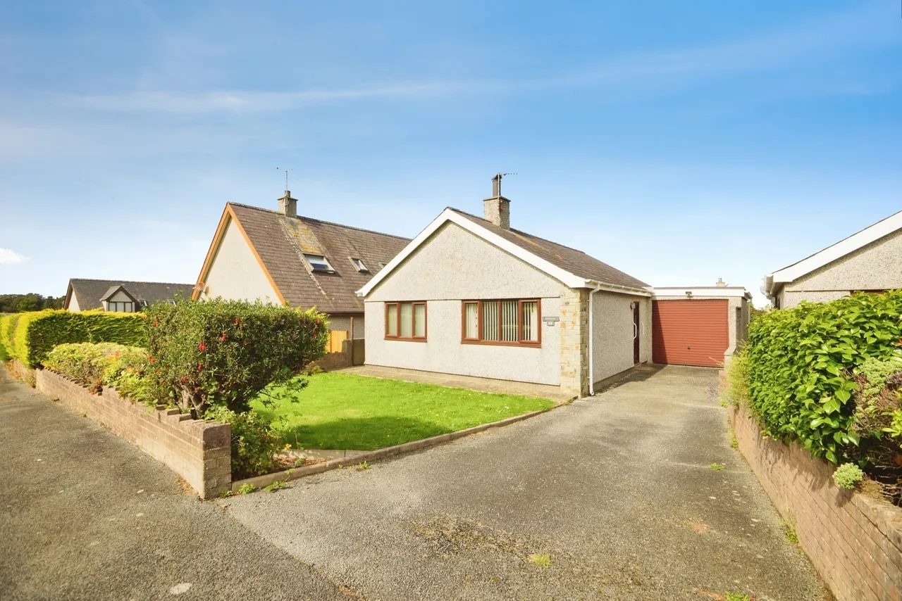 Bro Gwylwyr, Nefyn, LL53, photo 7