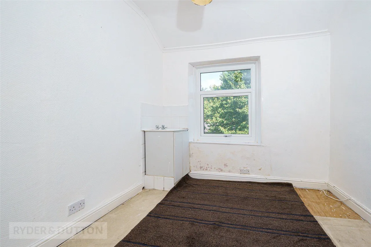 Stoney Lane, Taylor Hill, HD4, photo 9