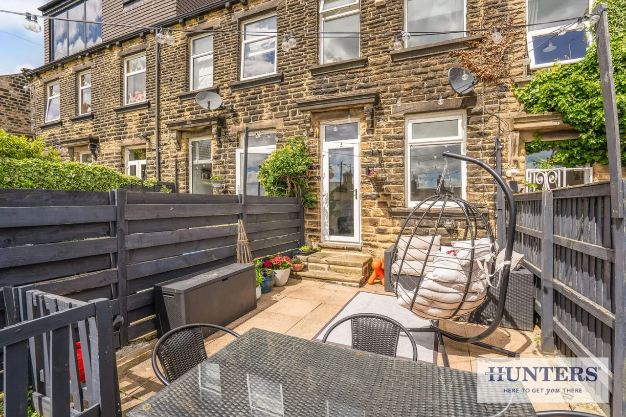 Town Street, Rawdon, LS19, photo 23
