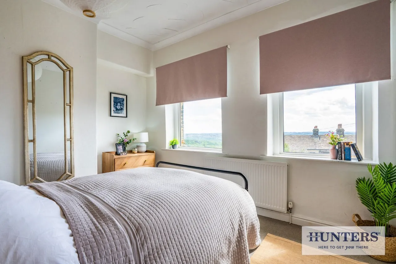 Town Street, Rawdon, LS19, photo 14