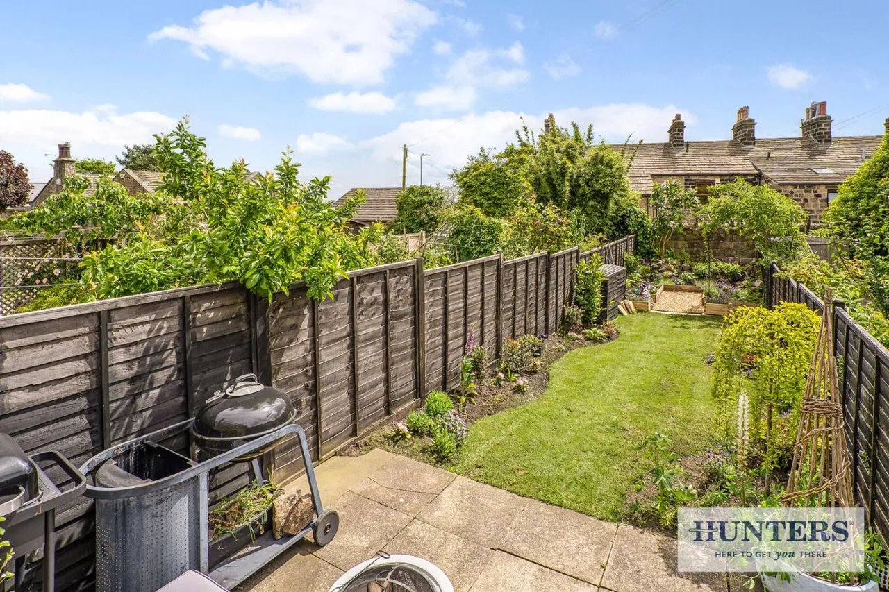 Town Street, Rawdon, LS19, photo 19