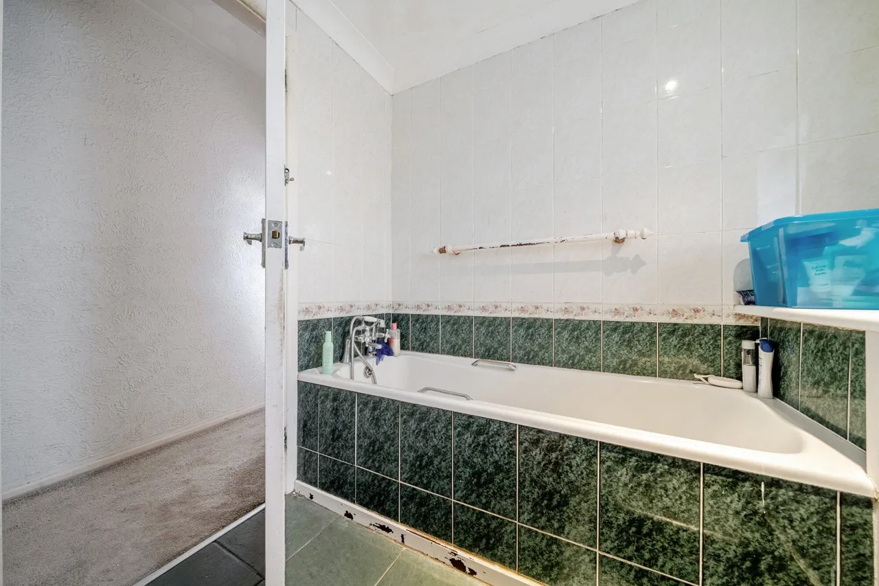 Longbury Drive, BR5, photo 11