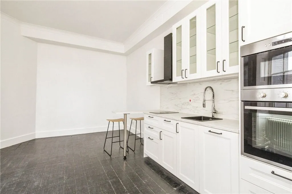 Ingate Place, Battersea, London, SW8, photo 3