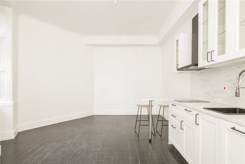 Ingate Place, Battersea, London, SW8, photo 4