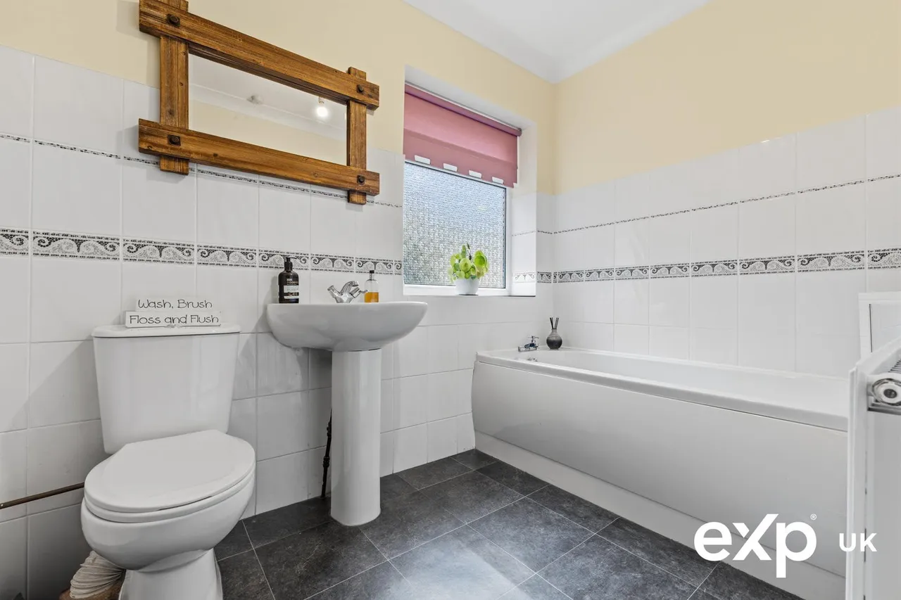 Longdale Lane, Ravenshead, photo 25