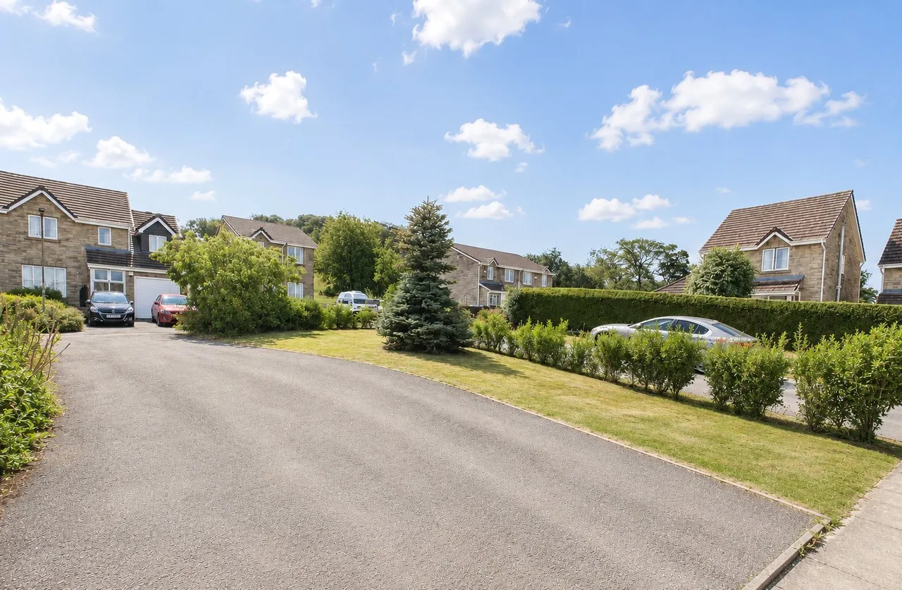 Homestead Way, Chapel-en-le-Frith, High Peak, Derbyshire, SK23, photo 26