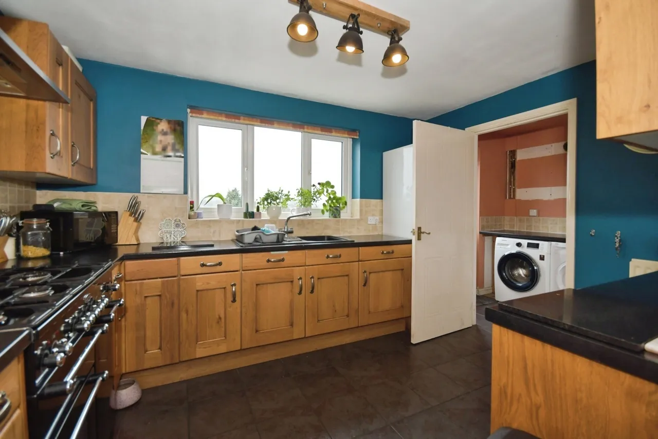 Homestead Way, Chapel-en-le-Frith, High Peak, Derbyshire, SK23, photo 7