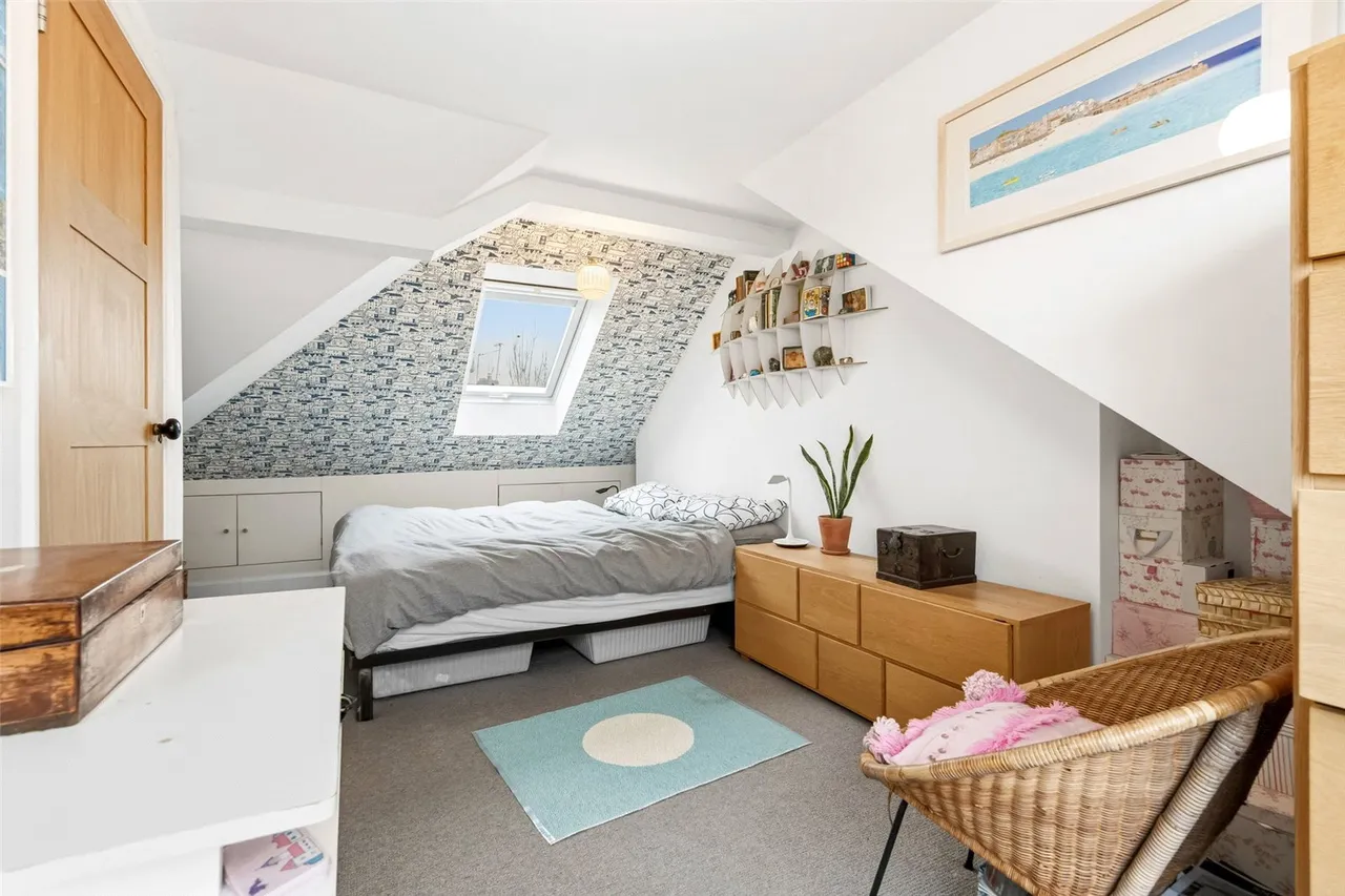 Craneford Way, Twickenham, TW2 7SB, photo 11