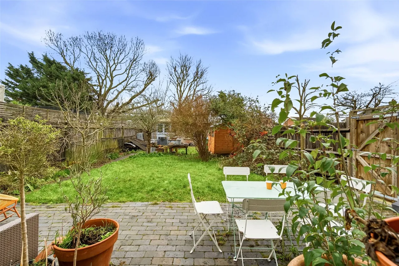 Craneford Way, Twickenham, TW2 7SB, photo 13