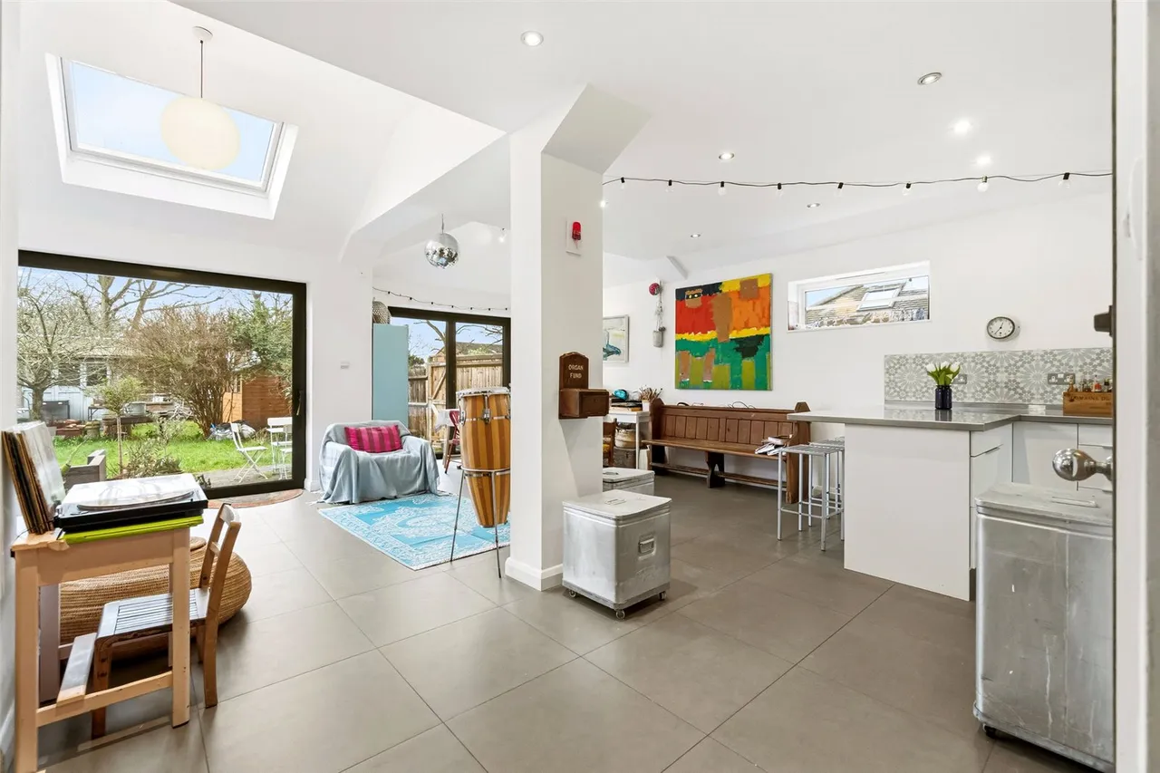 Craneford Way, Twickenham, TW2 7SB, photo 5