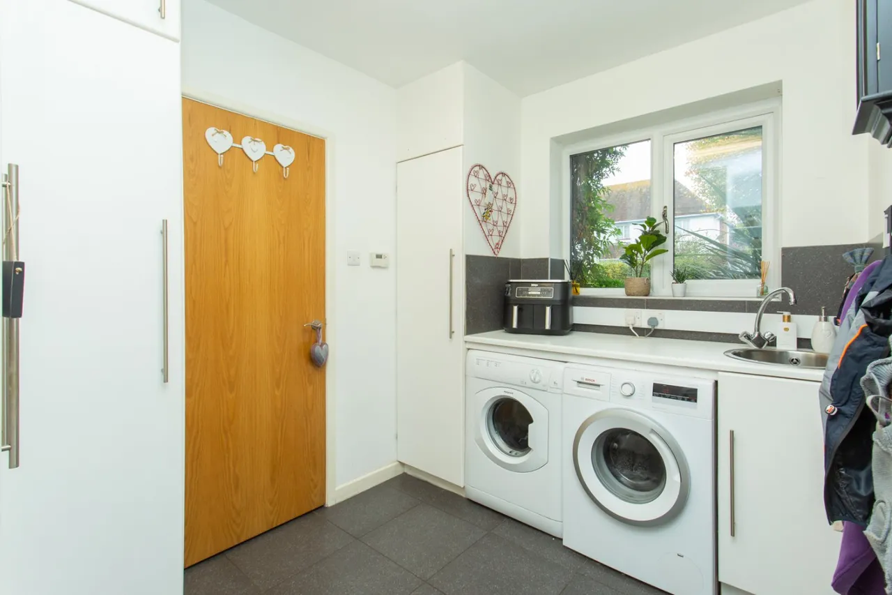 Cherry Garden Lane, Folkestone, CT19, photo 11