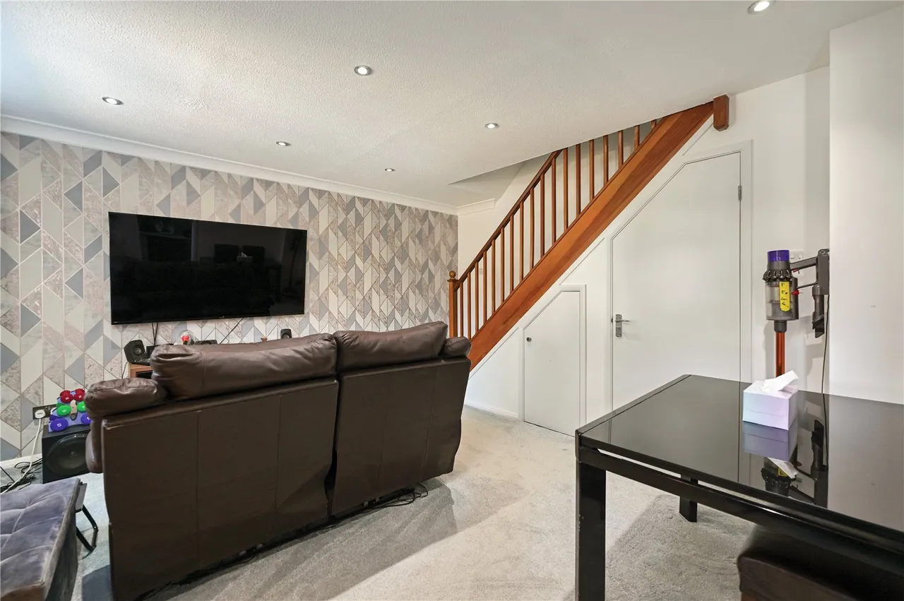 Kingfisher Walk, Ash, Guildford, Surrey, GU12 6RF, photo 4