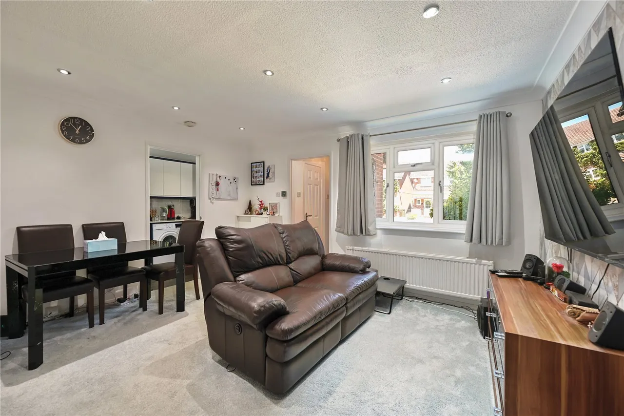 Kingfisher Walk, Ash, Guildford, Surrey, GU12 6RF, photo 3