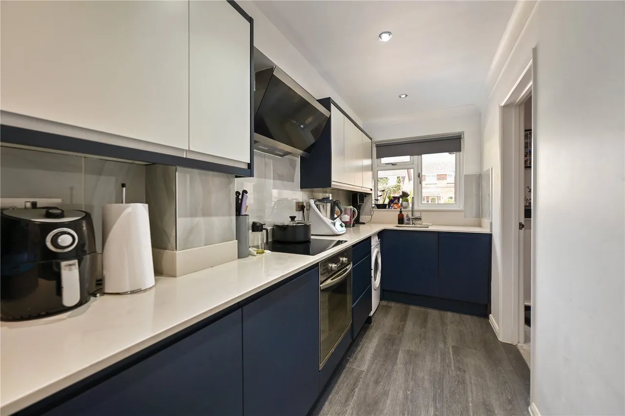Kingfisher Walk, Ash, Guildford, Surrey, GU12 6RF, photo 2