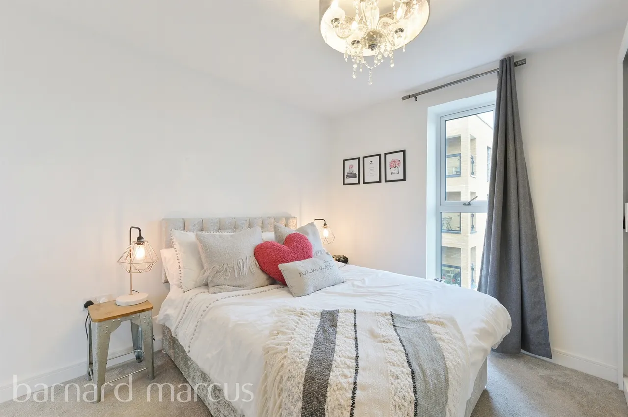 Tala Close, Surbiton, KT6, photo 8