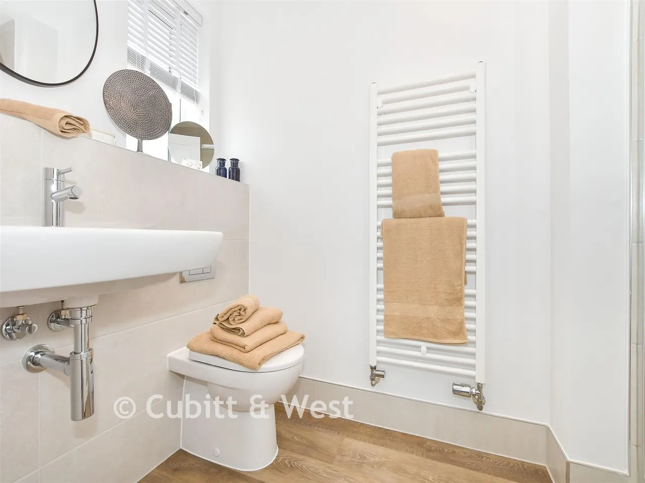 Willowhurst, Temple Gate, RH15, photo 8