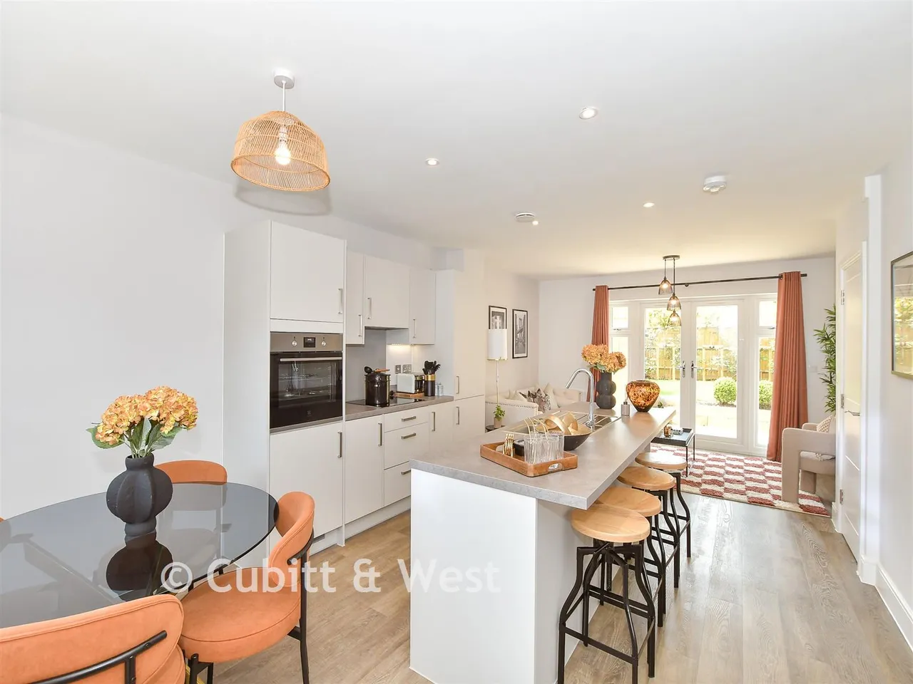 2 bed house for sale, Willowhurst, Temple Gate, RH15