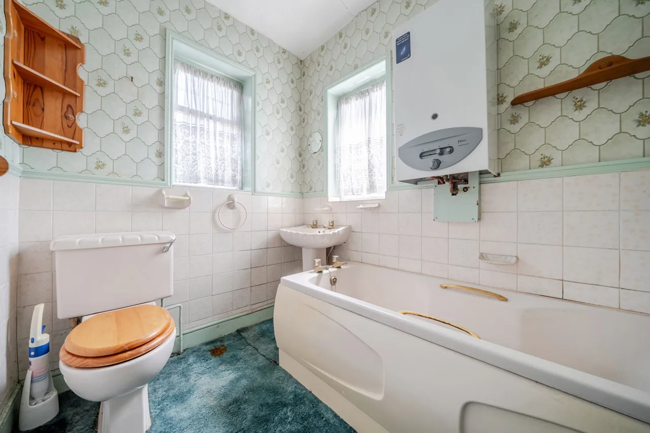 Swingate Lane, SE18, photo 6
