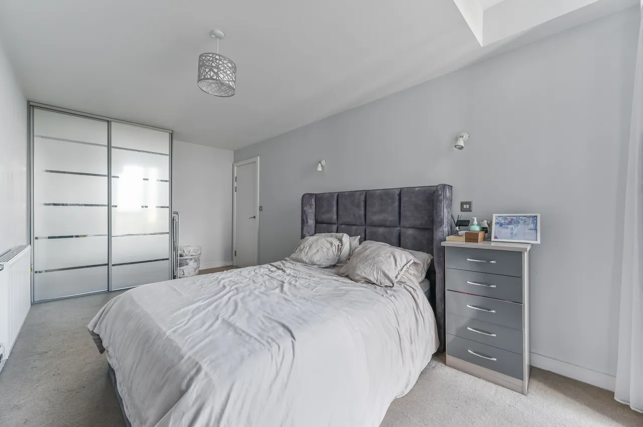 Flat 147, Centrillion Point, 2 Masons Avenue, Croydon, photo 7