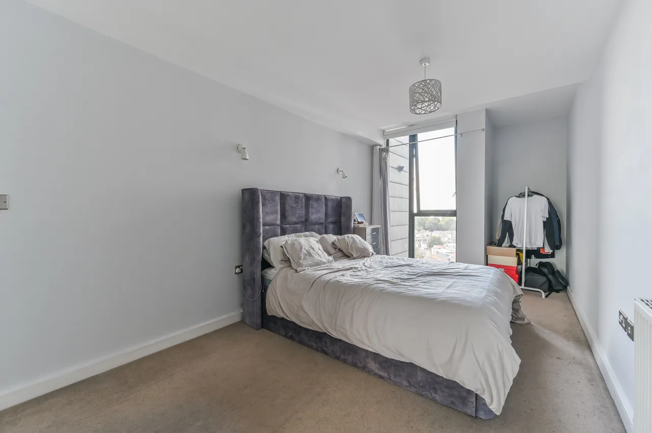 Flat 147, Centrillion Point, 2 Masons Avenue, Croydon, photo 6