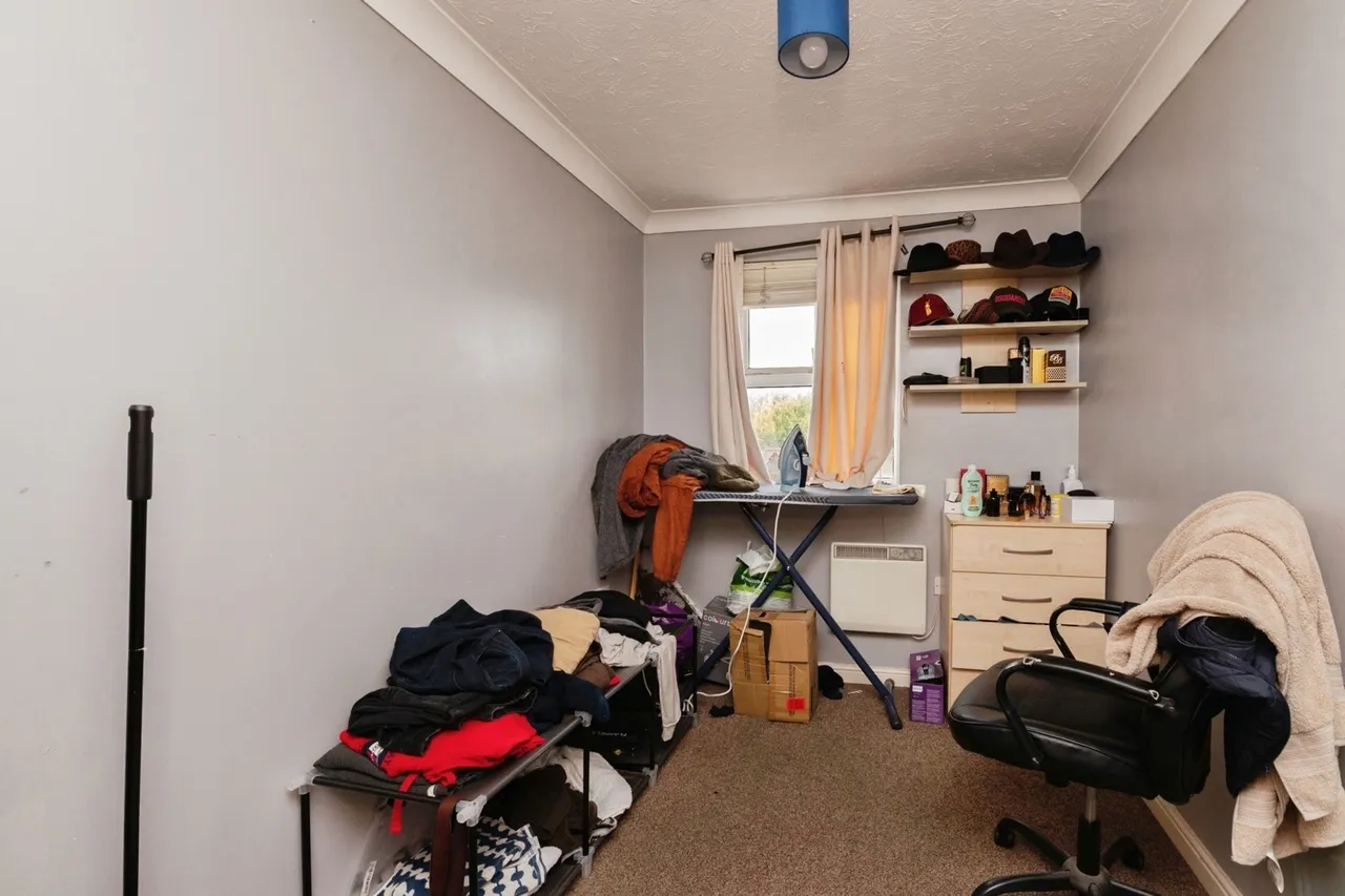 Rawlyn Close, Chafford Hundred, Grays, Essex, RM16, photo 6