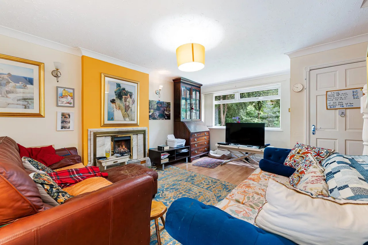 Lincoln Close, Runcorn, WA7 4YX, photo 2