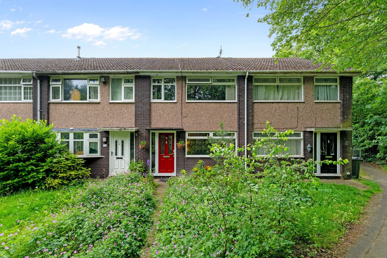 3 bed house for sale — Lincoln Close, Runcorn, WA7 4YX